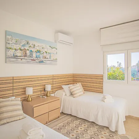 Buenti Beautiful View Apartment *